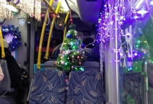 Новогодняя елочка в автобусе