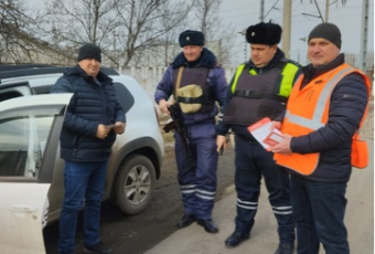 Сотрудники Госавтоинспекции Ростовской области провели профилактический рейд «Железнодорожный переезд»