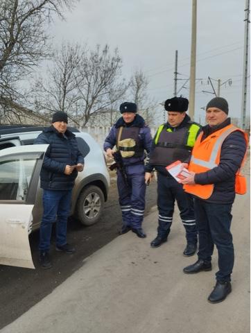 Сотрудники Госавтоинспекции Ростовской области провели профилактический рейд «Железнодорожный переезд»