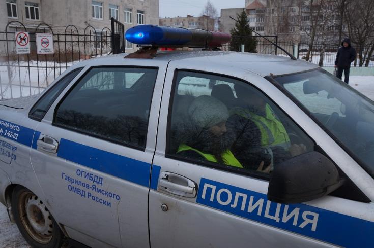Ярославские юные инспекторы движения провели акцию «Быть заметным – это стильно!»