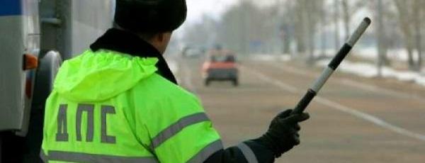 В период новогодних праздничных дней Госавтоинспекция будет интенсивно контролировать безопасность движения .