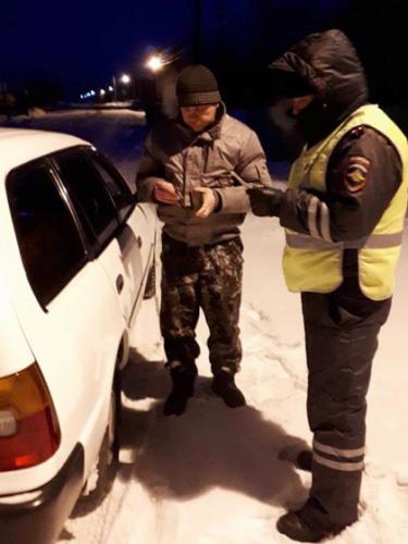 В Кабанском районе автоинспекторы проверили правила безопасной перевозки детей-пассажиров