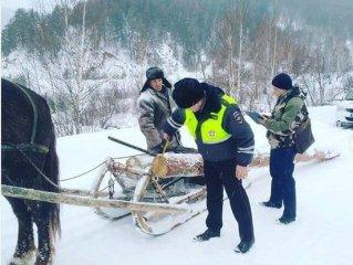 Динар Гильмутдинов прокомментировал фото с инспектором ДПС, вызвавшее резонанс в соцсетях