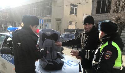 Вблизи образовательных организаций Кабардино-Балкарии проходят инструктажи по безопасной перевозке юных пассажиров