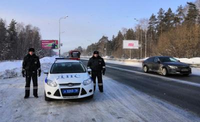 В Казани автоинспекторы помогли женщине, у которой начались схватки, добраться до роддома