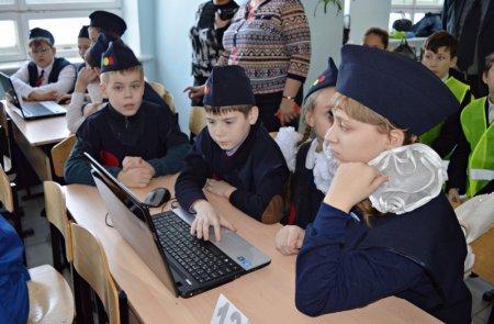 В Усолье-Сибирском школьники приняли участие в интерактивной игре на знание правил дорожного движения