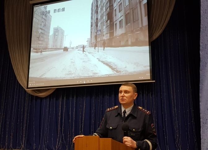 На севере Красноярского края прошли уроки дорожной безопасности для старшеклассников.