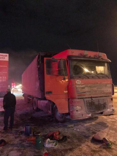В Татарстане сотрудники ГИБДД потушили загоревшийся автомобиль