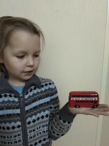 Точилка в виде двухэтажного английского автобуса