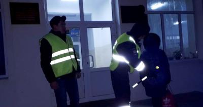 Дружинники Бурятии участвуют в мероприятиях по проверке ношения школьниками световозвращателей