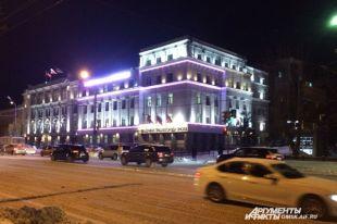 В центре Омска автомобили будут ездить иначе из-за смены дорожных знаков