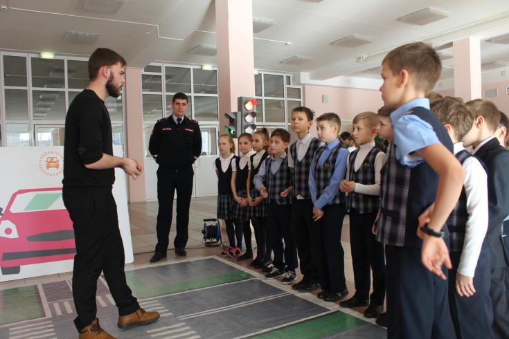 Обучение в мобильной «Лаборатории безопасности»