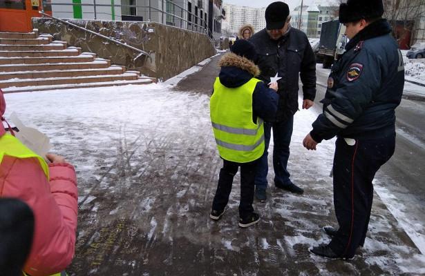 «Ярко, стильно, безопасно»: в районе Марьино провели акцию против детского травматизма