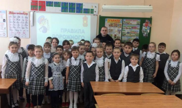 Школьники липецкого края путешествуют по стране Правил дорожного движения