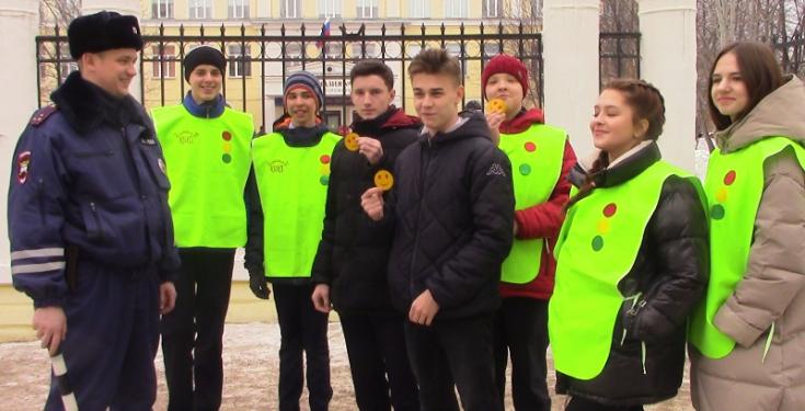 Госавтоинспекция Железногорска совместно с ЮИД провели акцию «Пешеход, перейди на переход!»