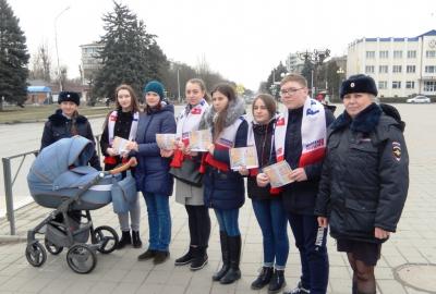 Волонтерские патрули Кабардино-Балкарии проводят ликбез дорожной грамотности среди пешеходов