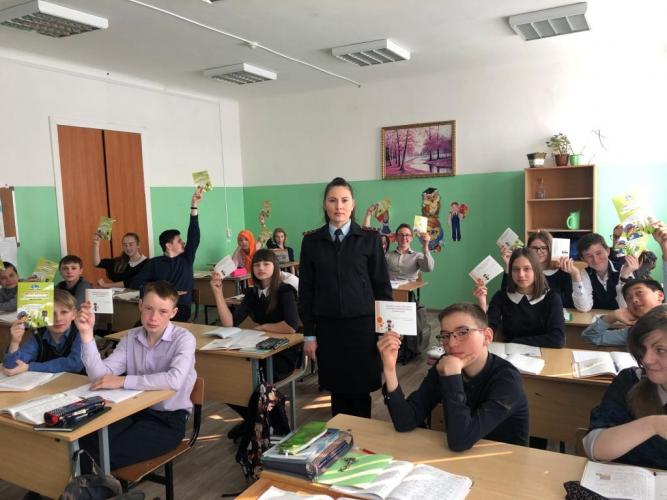 Сотрудники Госавтоинспекции провели «Уроки безопасности» в школе села Сокол