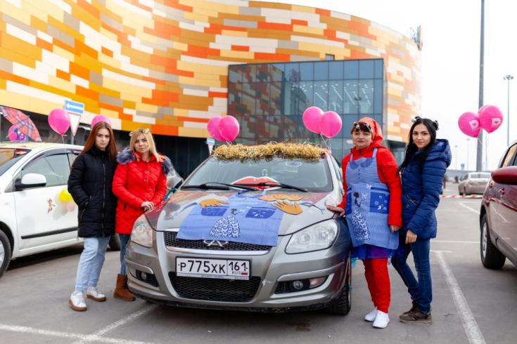 Ростовские автоинспекторы провели ежегодный «Автодевичник»