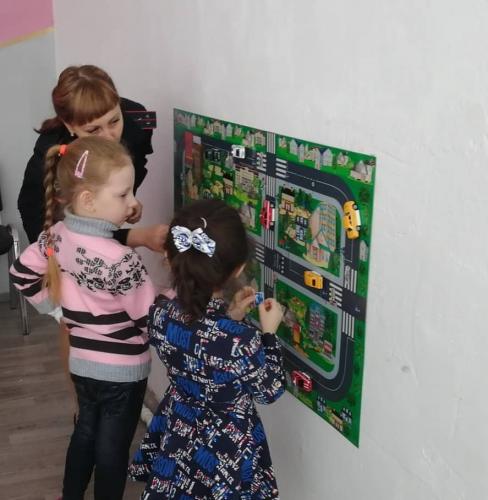 Сотрудники ГИБДД Сергиевского района провели увлекательный урок по ПДД с дошкольниками