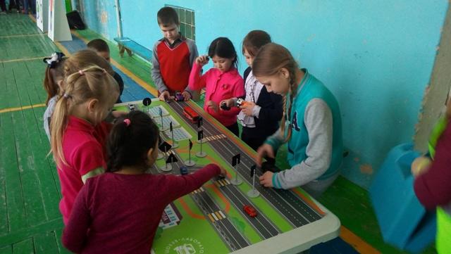 Инновационный комплекс «Лаборатория безопасности» обучает ПДД юных участников дорожного движения из Смоленской области