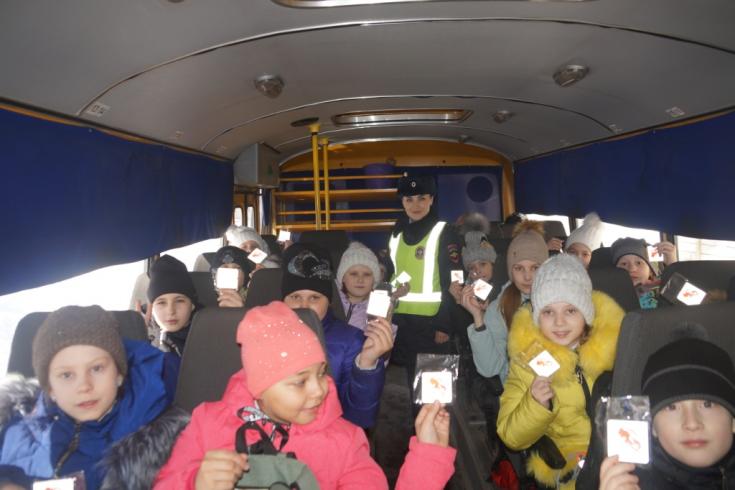 Обучающая поездка для ульяновских пассажиров состоялась в салонах школьных автобусов
