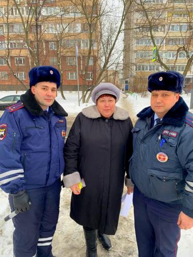 Инспекторы дорожно-патрульной службы Юго-Восточного округа г. Москвы провели акцию «Пожилой пешеход»