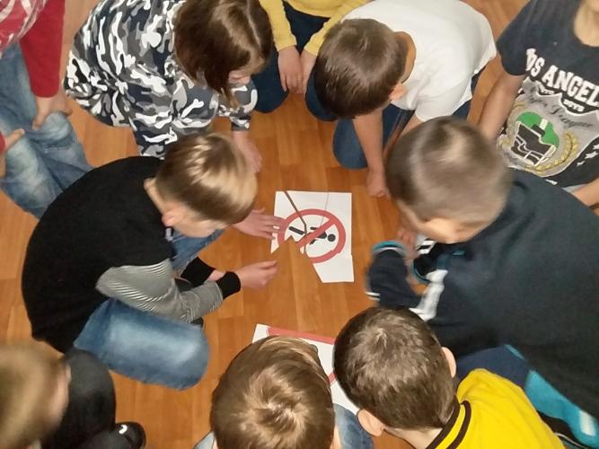 Томские школьники приняли участие в квесте «Светофор»