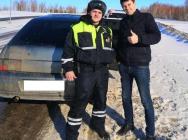 Сотрудники из Татарстана помогли водителю, попавшему в сложную ситуации на трассе