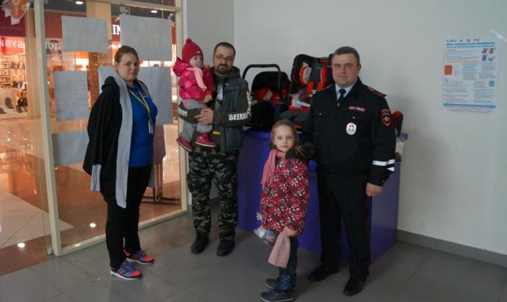 В период школьных каникул подмосковная Госавтоинспекция проводит тематические акции в торгово-развлекательных центрах