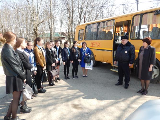 В школьных автобусах Кабардино-Балкарии проходят «Передвижные уроки дорожной безопасности»