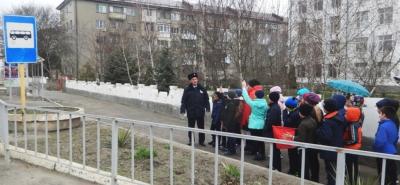 В единый день дорожной безопасности на дороги Кабардино-Балкарии вышли «Шагающие автобусы»