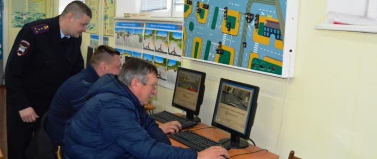 Белгородские автоинспекторы повышают интерес профессиональных автомобилистов к дорожной безопасности