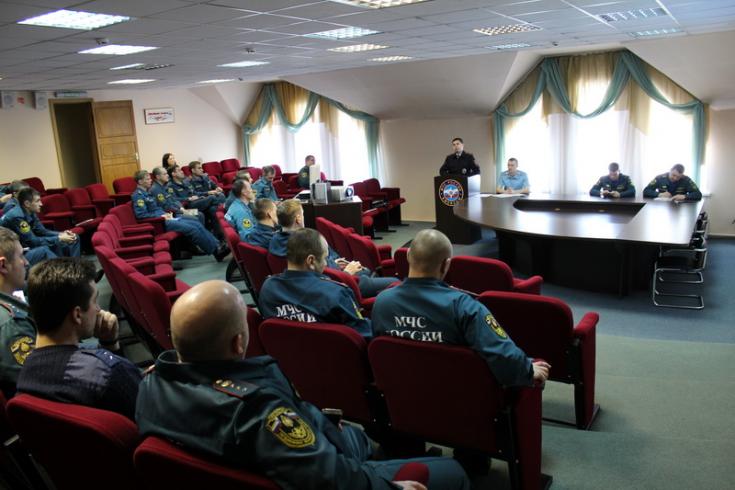 Ноябрьские полицейские проводят профилактические мероприятия по безопасности дорожного движения в рамках социальной кампании «Без вас не получится!»