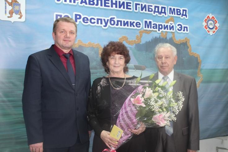 В Госавтоинспекции Марий Эл поздравили ветеранов службы с праздником