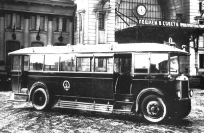 18 апреля в 1922 году по Москве начал курсировать первый автобус