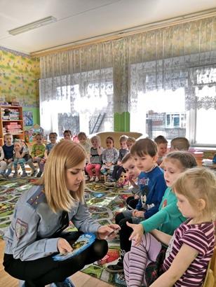 Смоленская Госавтоинспекция проводит профилактические беседы в детских садах