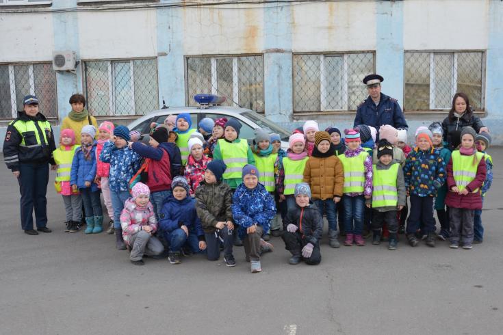 Воспитанники детского сада № 8 города Череповца посетили подразделение Госавтоинспекции