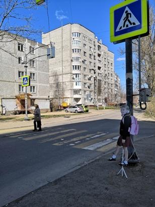 Макеты ребенка - пешехода появились около образовательных учреждений города!