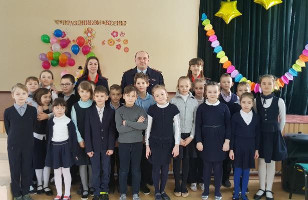 Ученикам школы № 1694 напомнили «Правила дорожного движения»