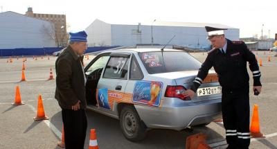 В Красноярском крае автолюбители старшего возраста прошли курсы восстановительного вождения