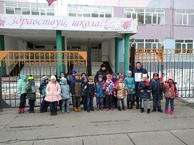 Полицейские Югры призывают к соблюдению ПДД