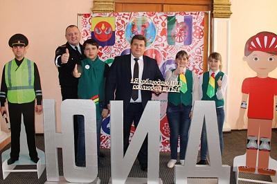 В Новосибирской области глава районной администрации, священнослужители и депутаты присоединились к акции «#ЯсоблюдаюПДДсоблюдайиты»