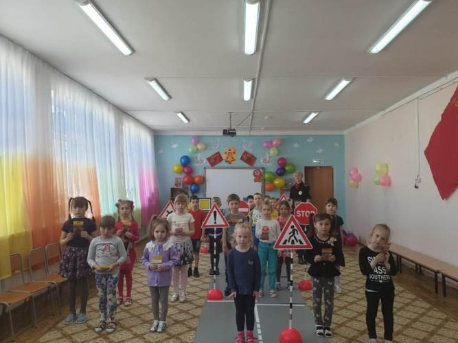 Холмские автоинспекторы провели день дорожной безопасности