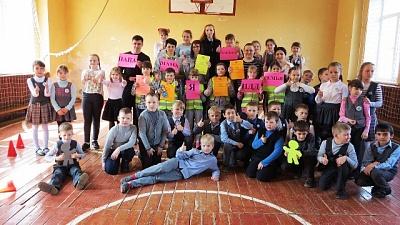 Сотрудники Госавтоинспекции провели конкурс «Папа, мама, я - знающая ПДД семья!»