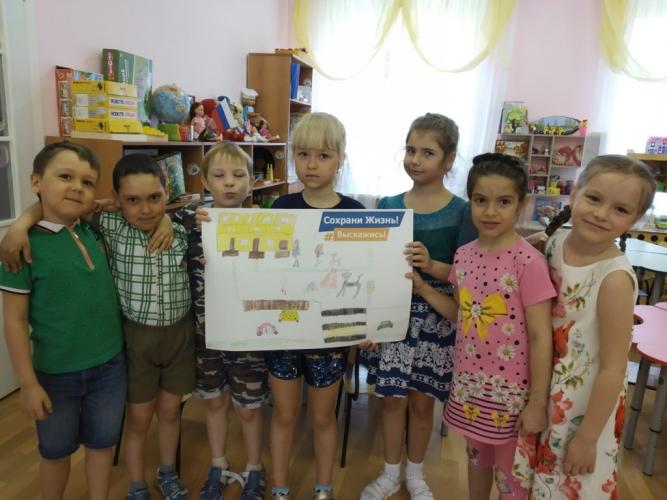 Полицейские Надымского района призвали дошкольников и их родителей принять участие в социальной кампании «Сохрани жизнь! Выскажись!