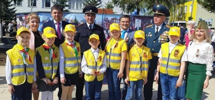 В завершении Пятой Глобольной неделя безопасности дорожного движения ООН первые лица Рыбно-Слободского района поддержали акцию