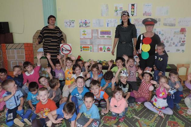В Кабанском районе сотрудники ГИБДД побывали в гостях у воспитанников детского сада