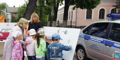 «Лаборатория безопасности» проводит уроки дорожной безопасности в отдаленных районах Новгородской области