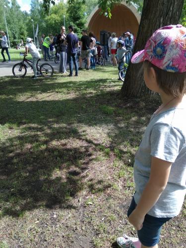 В воскресенье побывала на детской велосипедной гонке «Обгоняй-ка!»