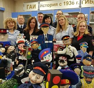 В Кирове в музее Госавтоинспекции открылась выставка детских поделок «Дядя Степа-инспектор ДПС»